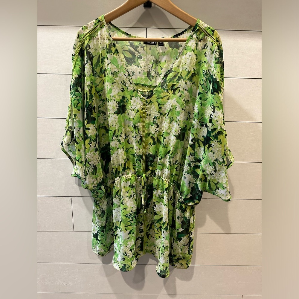 A.N.A Floral Lime Green and White Kimono Top- size 2X
